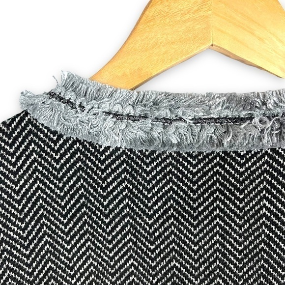 Emme Marella Herringbone Tweed Cropped Jacket w/ Fringe Trim, Black/Grey, Size M - Picture 8 of 11